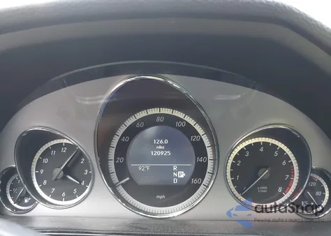 2010 Mercedes-Benz E 550 4Matic из США, поврежденный, VIN WDDHF9AB0AA125460